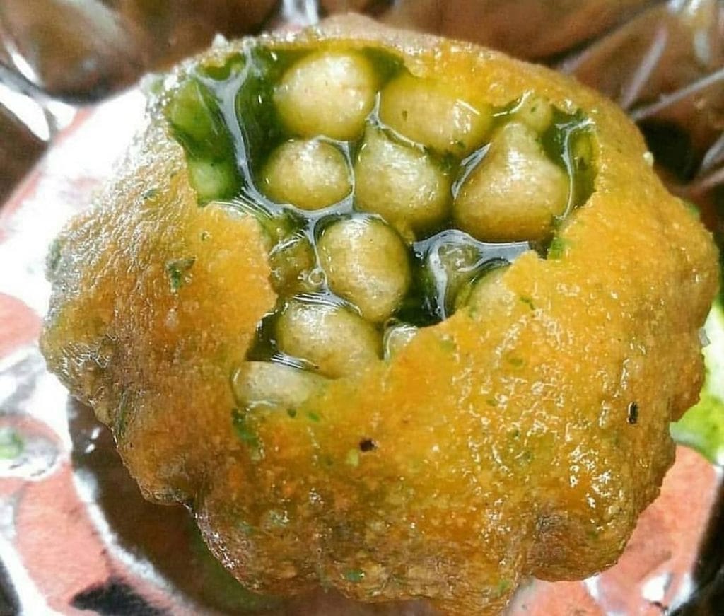 Gol Gappe: Street food of Delhi