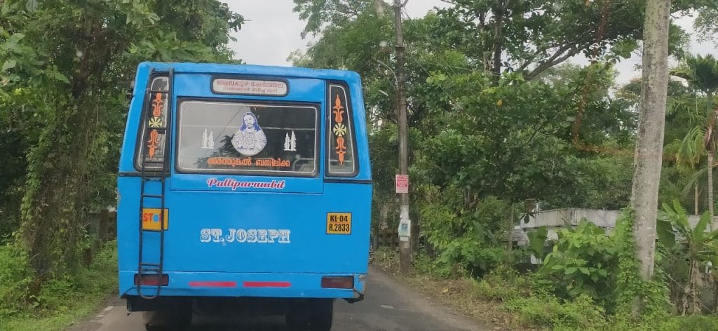 Munnar Bus